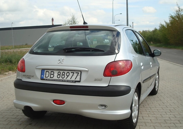 Peugeot 206 cena 8800 przebieg: 167000, rok produkcji 2009 z Wałbrzych małe 436